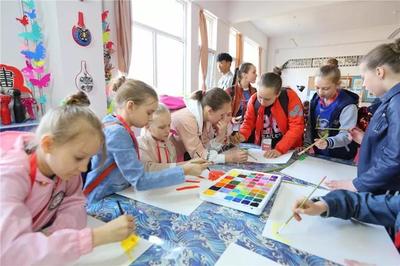 首屆濰坊國際民間文化藝術(shù)交流進(jìn)校園活動(dòng)成功舉辦